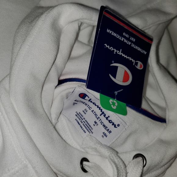 Womens champion hoodie - Picture 3 of 6